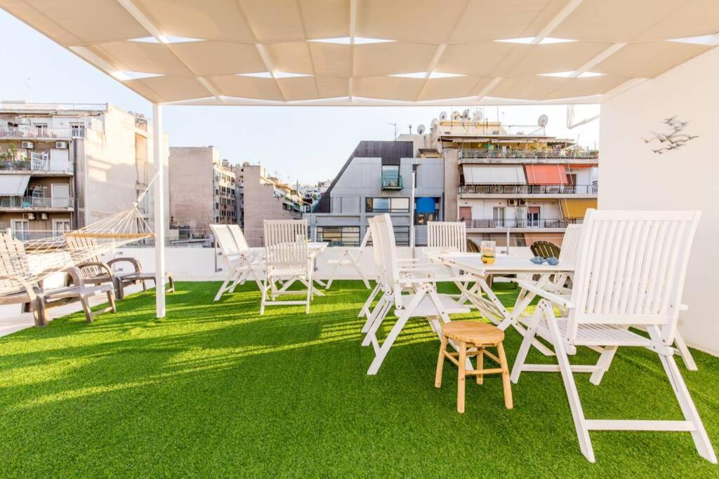 Neoclassical Flat With 2 Bedrooms In Pireus Eksteriør bilde
